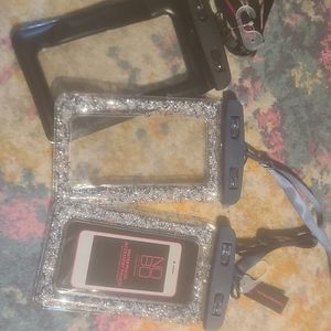 Water proof accessory pouch 2 avaliable with anhors left one black one left